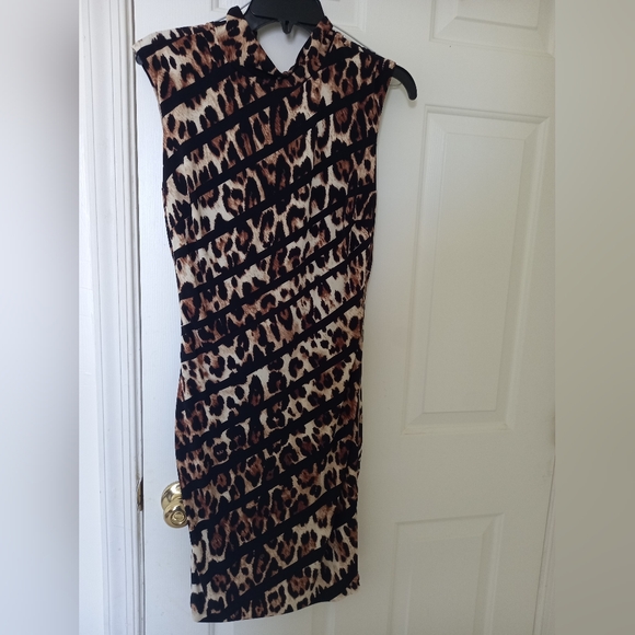 Cache Dresses - Picture 1 of 4